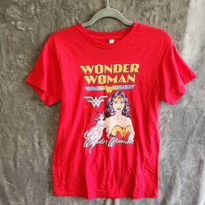 Wonder Woman Red Graphic T-Shirt